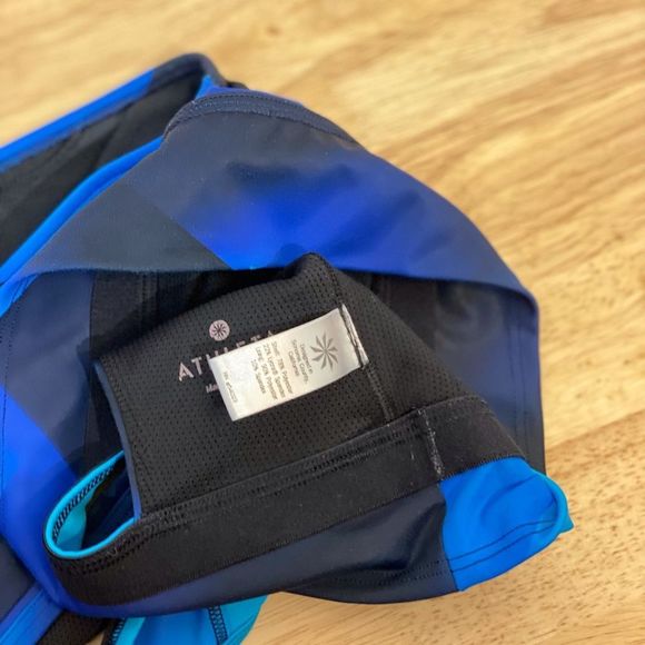 Athleta Sport Bra Keyhole Back‎ Reflective Logo Geometric Black Blue Size S - Picture 6 of 10